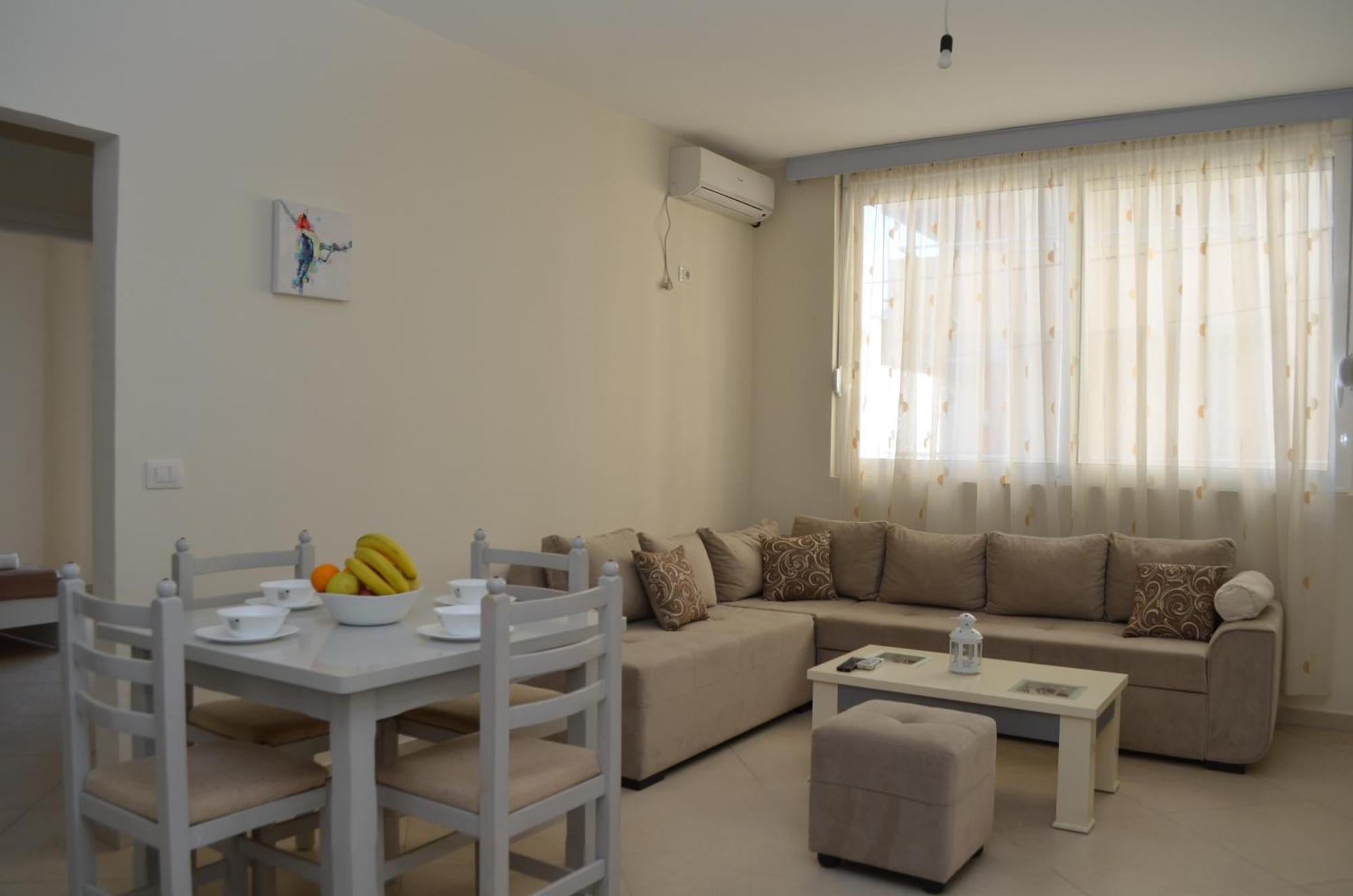 Eri Apartments Sarandë Buitenkant foto