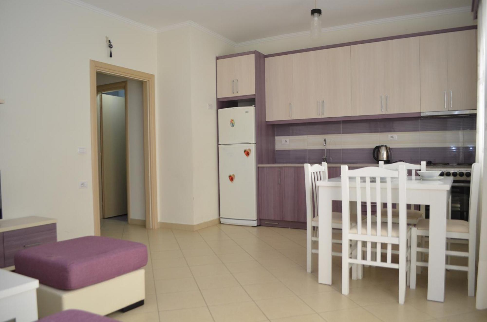 Eri Apartments Sarandë Buitenkant foto