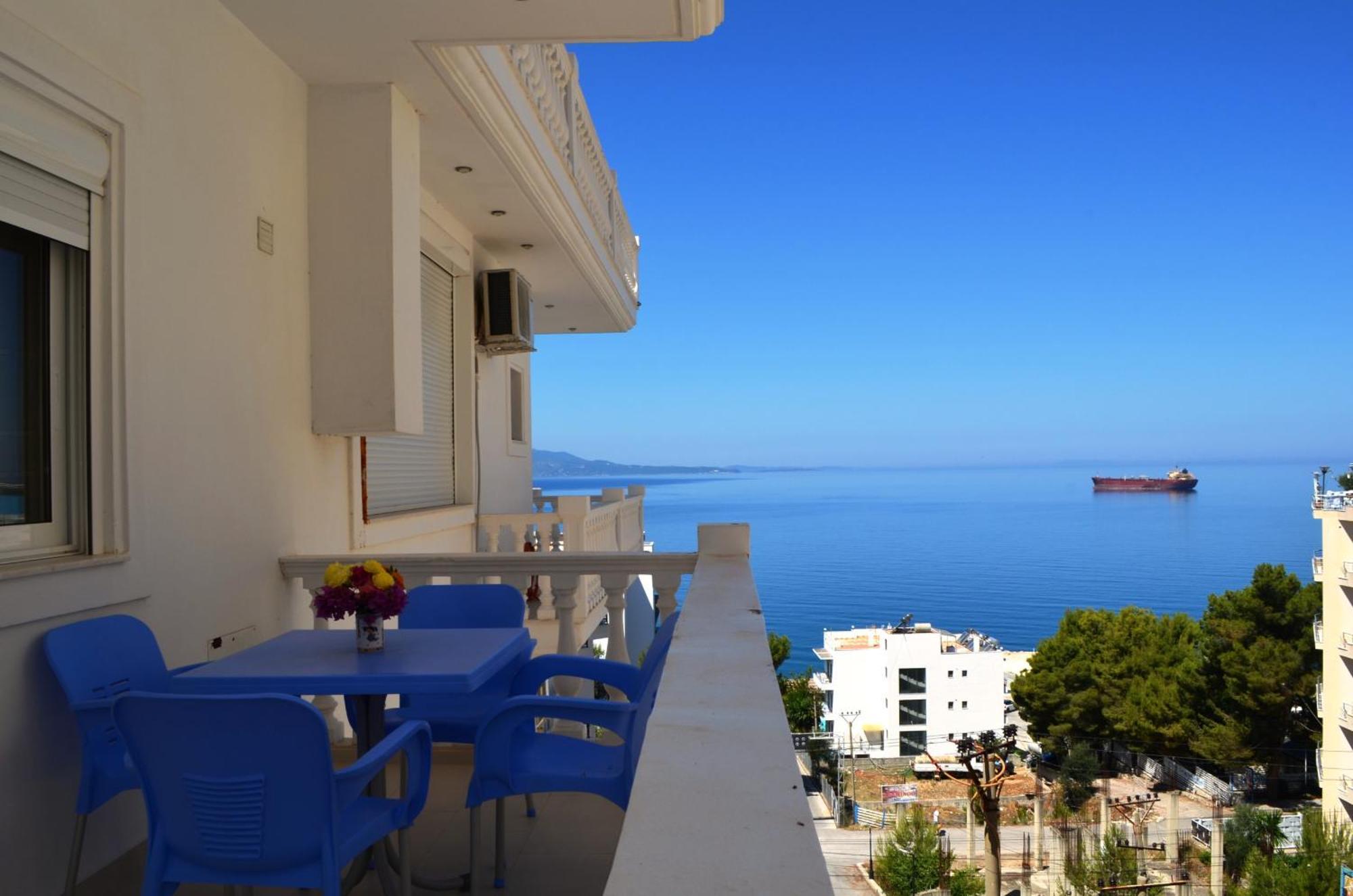 Eri Apartments Sarandë Buitenkant foto